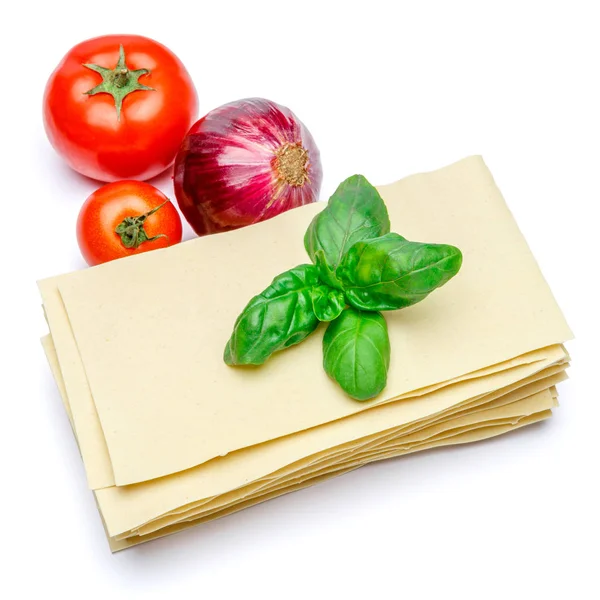 Sušené listy Těstoviny nevařené lasagne a zeleniny — Stock fotografie