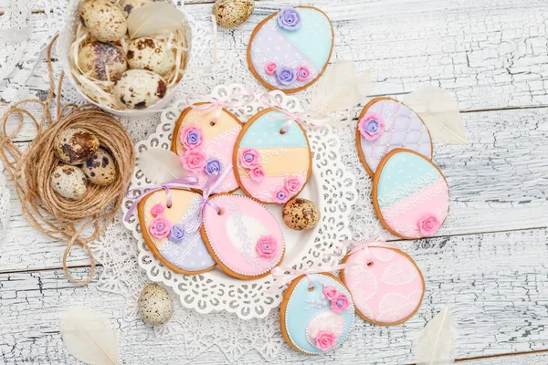 Hermosas galletas de Pascua acristaladas —  Fotos de Stock