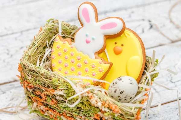 Beautiful glazed Easter cookies — Stock Photo, Image