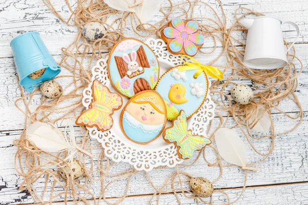 Beautiful glazed Easter cookies — Stock Photo, Image