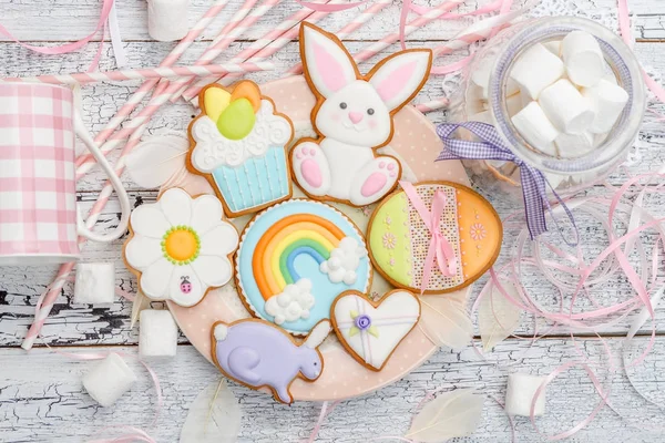 Güzel sırlı Paskalya kurabiyeleri — Stok fotoğraf