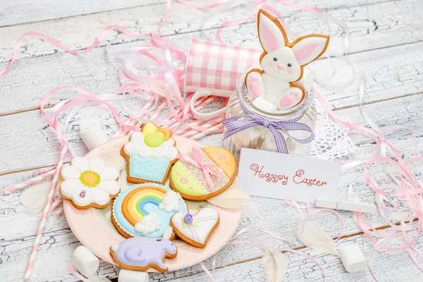 Beautiful glazed Easter cookies — Stock Photo, Image