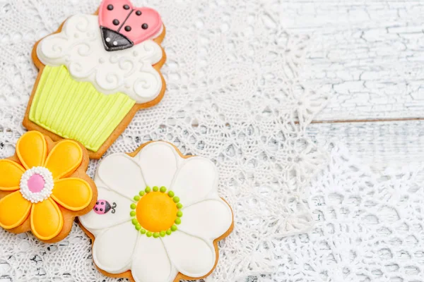 Beautiful glazed Easter cookies — Stock Photo, Image