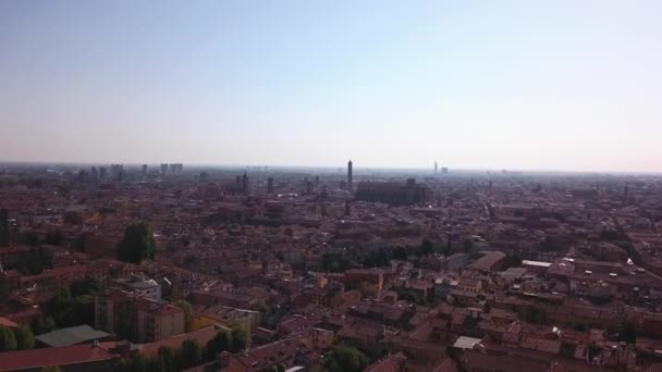 Luchtfoto van Bologna Italië — Stockvideo