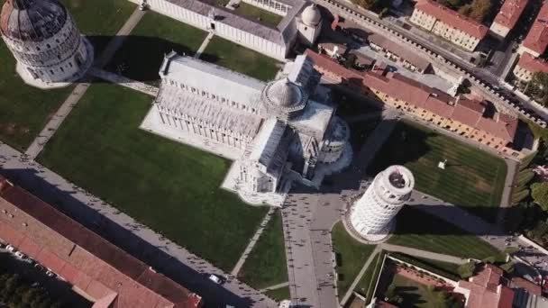 Imágenes de vídeo de drones - Inclinado Towe de Pisa — Vídeos de Stock