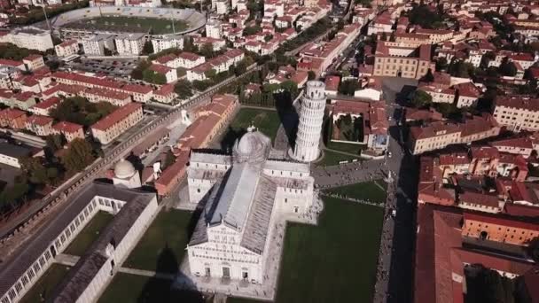 Imágenes de vídeo de drones - Inclinado Towe de Pisa — Vídeo de stock