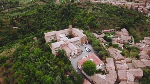 Вид на Montalcin місто Брунелло Італії — стокове відео