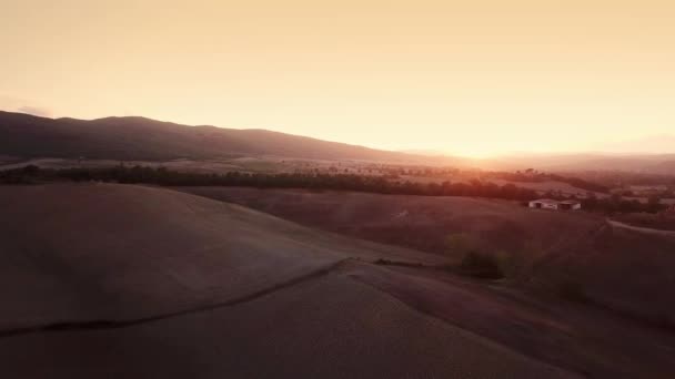 Luchtfoto vlucht Over Tuscany velden — Stockvideo