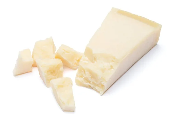 白い背景上にパルメザン チーズの作品 — ストック写真