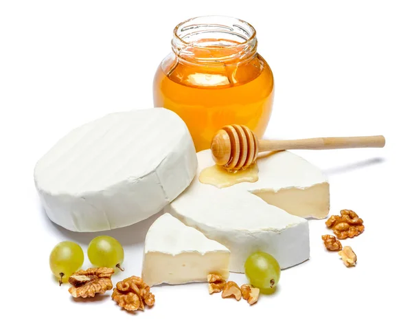 ブリーやメンタイコ ラウンド チーズと蜂蜜は白い背景のジャムします。 — ストック写真