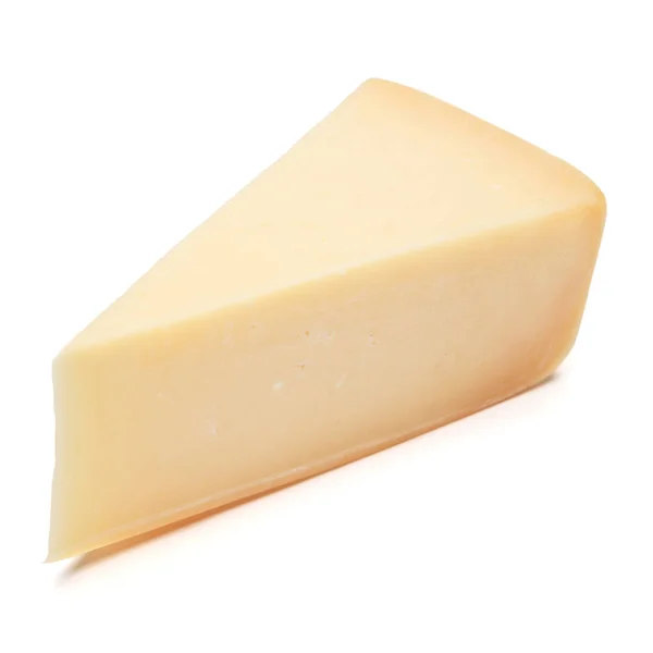 Сир чеддер ізольований на білому фоні — стокове фото