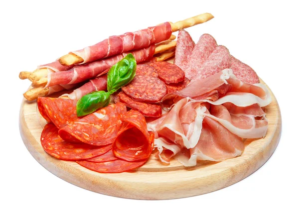 Gerookte vleeswaren plaat met koteletten, brood, ham en salami sticks — Stockfoto