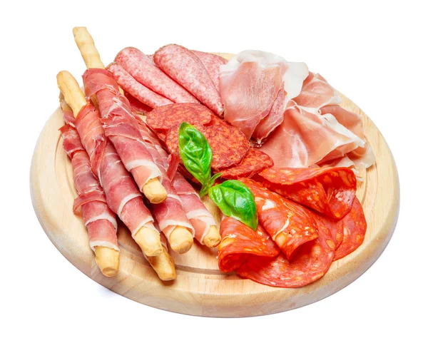 Gerookte vleeswaren plaat met koteletten, brood, ham en salami sticks — Stockfoto