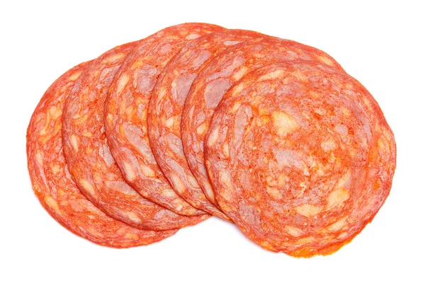 Salami włoski lub hiszpański chorizo na białym tle — Zdjęcie stockowe