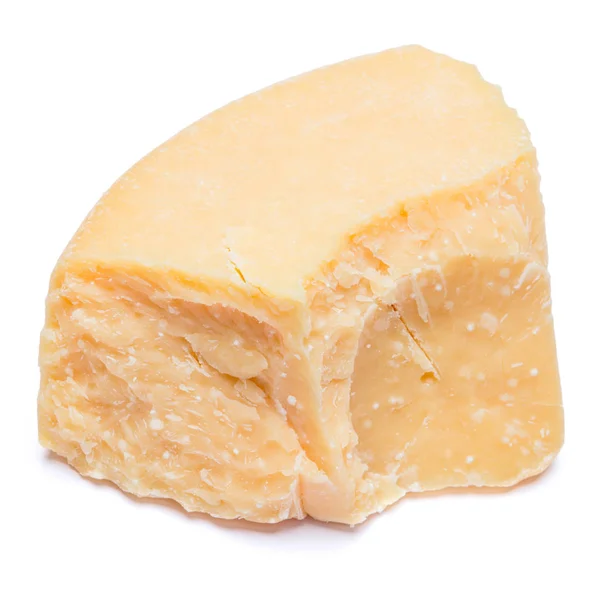 Stukje Parmezaanse kaas of parmigiano kaas — Stockfoto