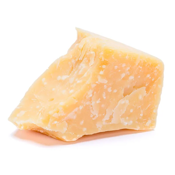 Stukje Parmezaanse kaas of parmigiano kaas — Stockfoto