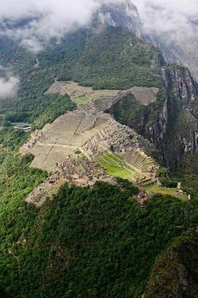 Machu Picchu görünümünü — Stok fotoğraf