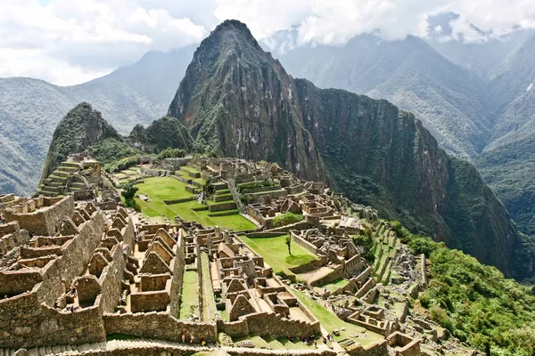 Machu Picchu görünümünü — Stok fotoğraf