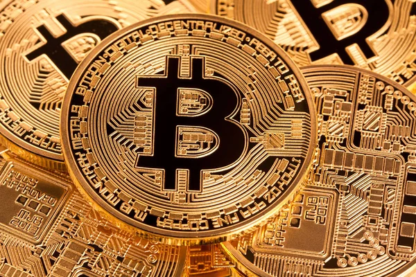 Golden bitcoin coin — Stock Photo, Image