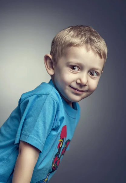 Portrét šťastného dítěte — Stock fotografie