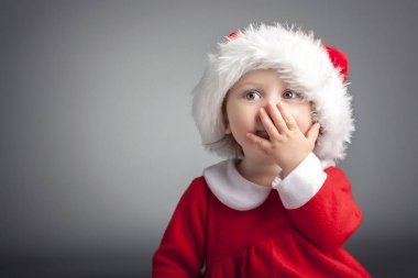 Çocuk santa bezler ile