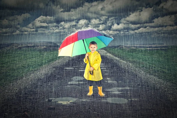 Kid with umbrella — Stock Photo, Image