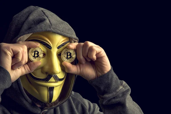 Hacker and bitcoin — Stock Photo, Image