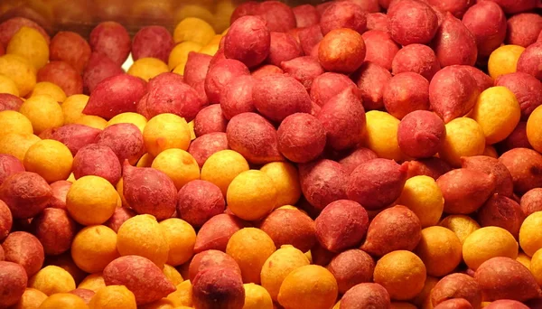 Gebakken zoete aardappel ballen — Stockfoto