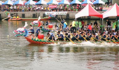 Ejderha tekne yarışları Tayvan