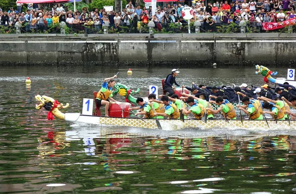 Das Drachenbootrennen 2017 in Taiwan — Stockfoto