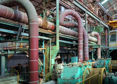 Terk edilmiş eski fabrika içi.