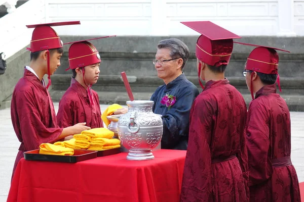 Konfucius ceremoni på Kaohsiung Konfucius tempel Stockfoto