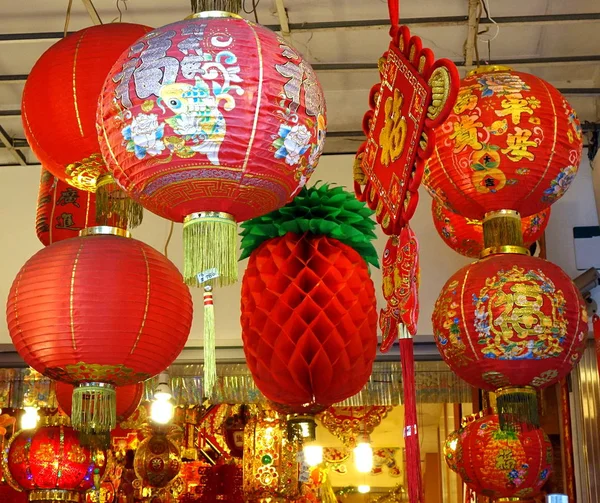 Chinees Nieuwjaar decoraties en gelukkige symbolen — Stockfoto