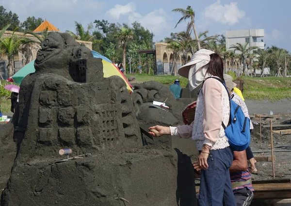 De zwarte zand Zandsculpturenfestival in Taiwan — Stockfoto