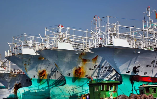 Large Fishing Trawlers in Taiwan — Stock Photo, Image