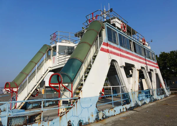 Antiguo barco de ferry en Taiwán —  Fotos de Stock