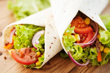 ahşap zemin üzerinde taze tamamladı