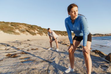 Plaj birlikte eğitim genç Çift