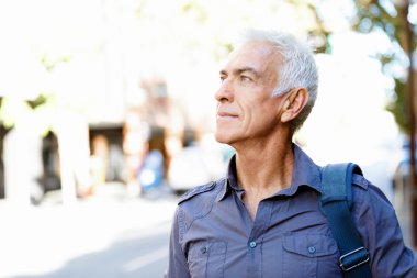 Dışarıdaki bir adamın portresi.