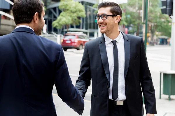 Two businessmen shaking their hands — Stock Photo, Image