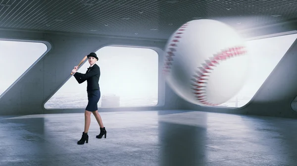 Бейсбольная женщина внутри. Смешанные медиа — стоковое фото