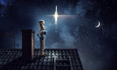 Astronot olmak ve uzay için uç. Karışık teknik