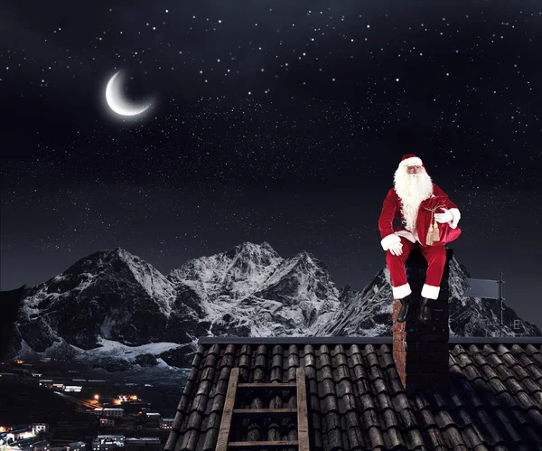 Der Weihnachtsmann ist schon da. Gemischte Medien — Stockfoto