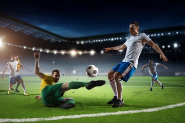 Arena Futbol maçı. Karışık teknik