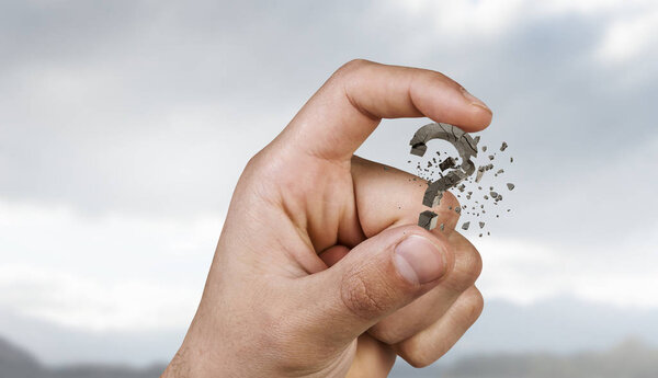 Знак вопроса Холден пальцами. Смешанные медиа
