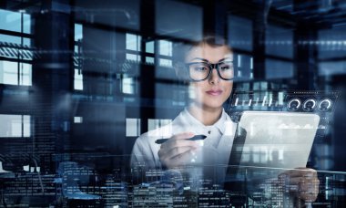 Bilim ve tıpta yenilikçi teknolojiler. Karışık ortam