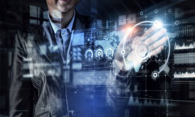 Sanal teknolojileri kullanılıyor. Karışık teknik