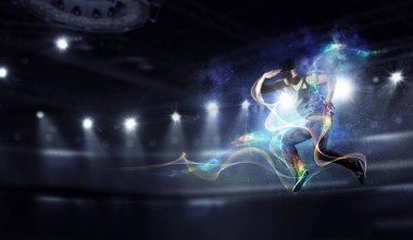 B-boy bazı performans taşır. Karışık teknik