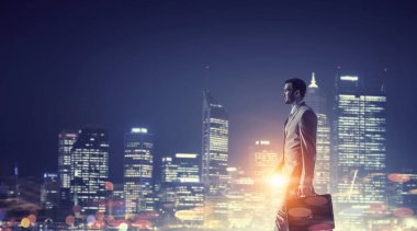 Geç geceye kadar çalışma. Karışık teknik