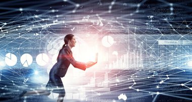 İş hareket halinde.